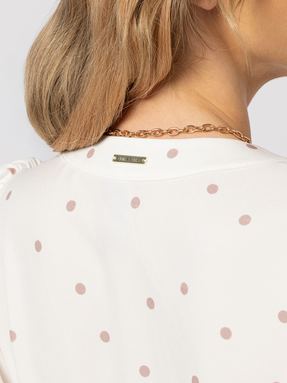 Biała sukienka z beżowe kropki