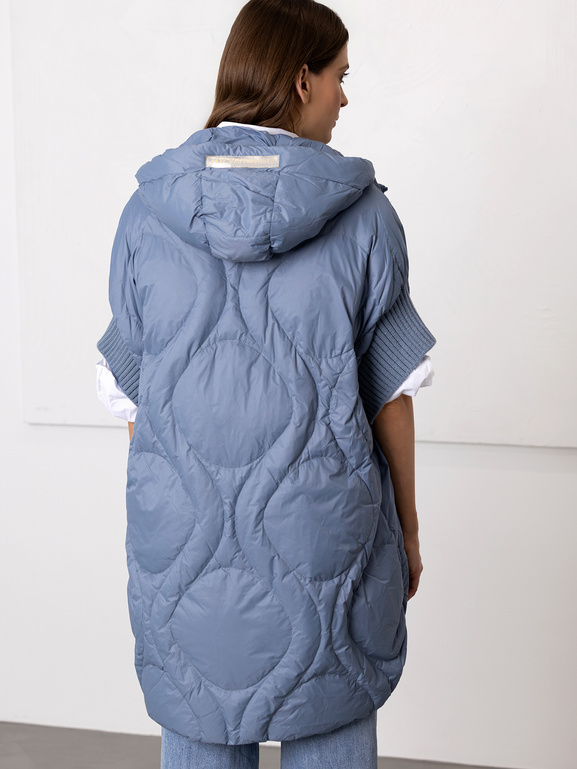 Niebieska kamizelka puchowa z kapturem