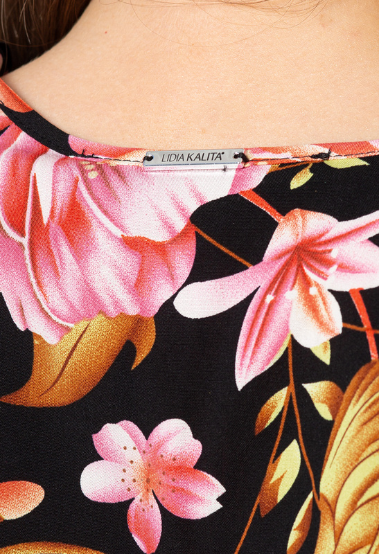 Sukienka kopertowa z wiskozy w malinowe kwiaty Marla