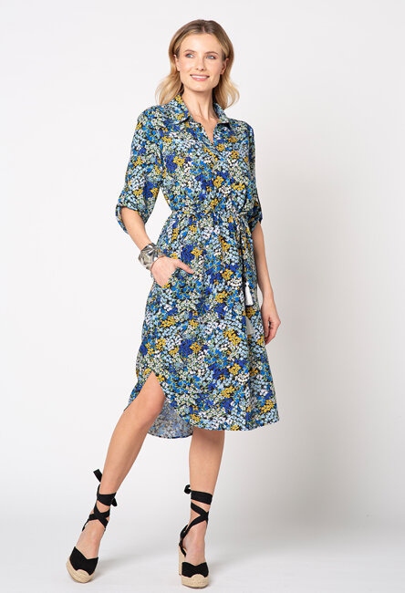 Niebieska sukienka koszulowa z wiskozy w kwiatowy print Issy