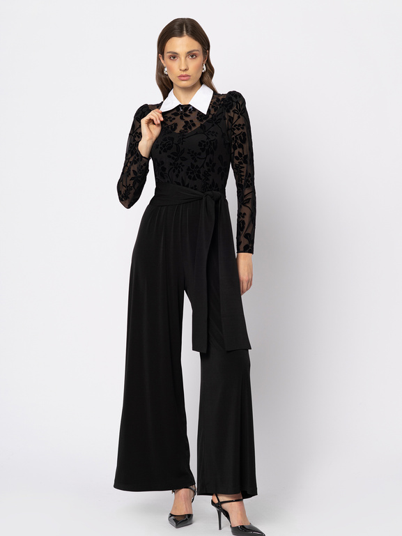 Czarny kombinezon z siatkową górą w flokowany wzór i kontrastowym kołnierzykiem Louise