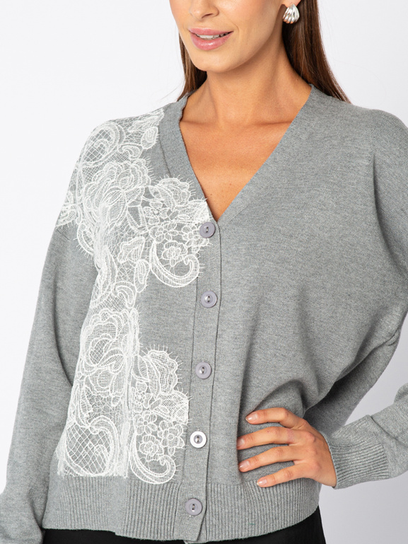 Rozpinany szary sweter z koronką na boku