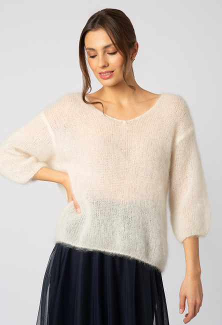 Moherowy sweter w kolorze ecru