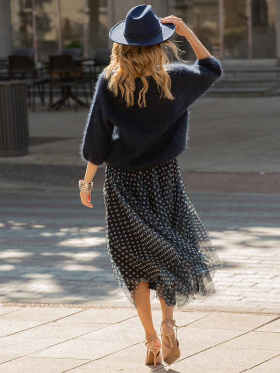 Granatowa tiulowa spódnica w beżowe groszki