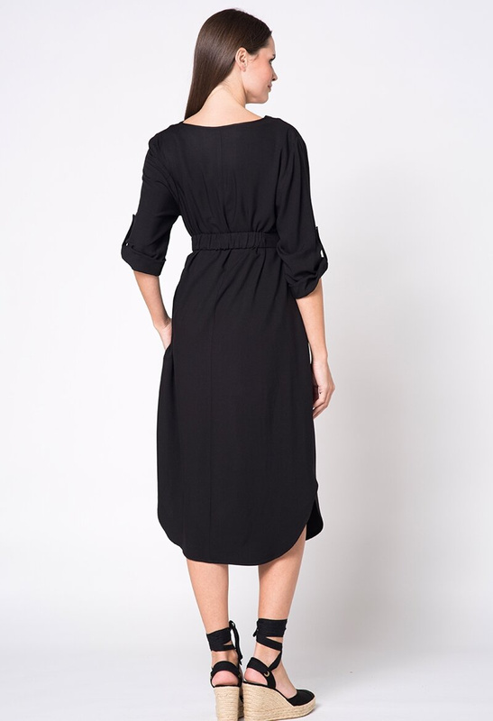 Czarna sukienka z wiskozy z paskiem z klamrą Ávila