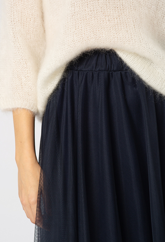 Tiulowa granatowa spódnica