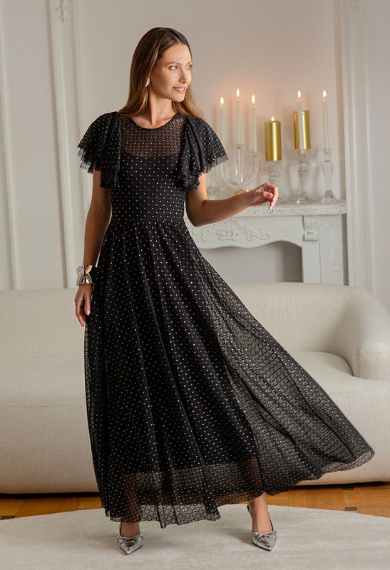 Długa czarna sukienka z falbanami na rękawie Jacqueline