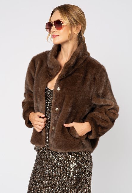 Brązowa kurtka z imitacji futra