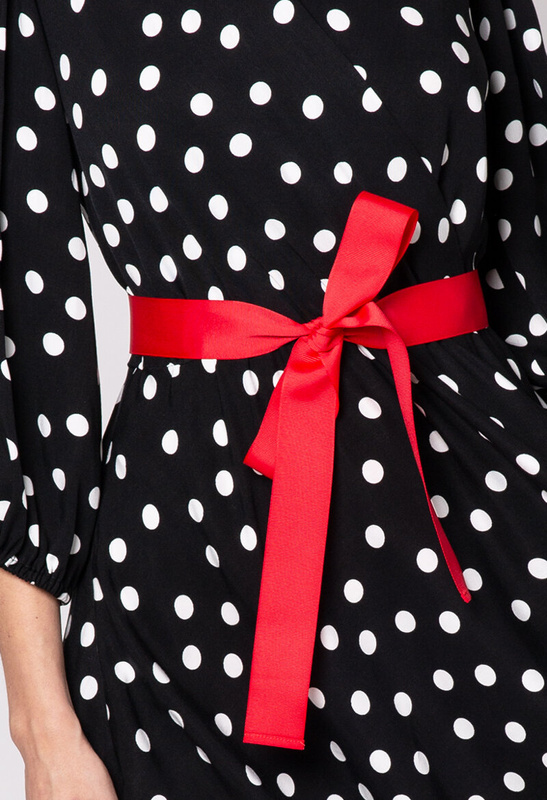 Czarna sukienka z wiskozy w drobne grochy Ginette