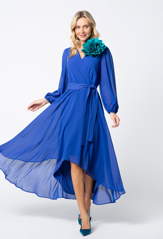 Sukienka z chabrowego szyfonu z dłuższym tyłem Como