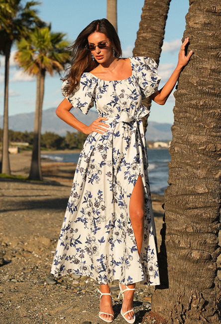 Biała sukienka z bawełny w granatowe kwiaty z bufiastym rękawkiem Marilla