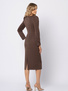 Dopasowana czekoladowa sukienka z długim rękawem Rebecca