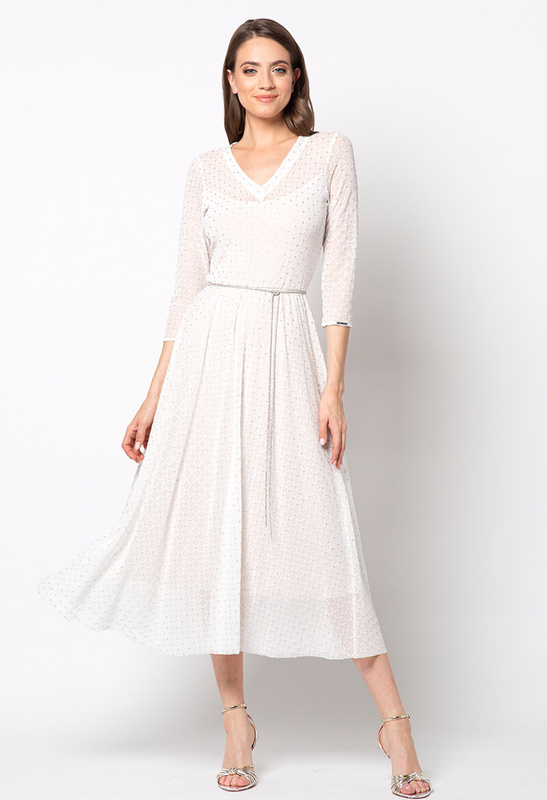 Sukienka z białej siatki z błyskiem i biżuteryjnym paskiem Judith