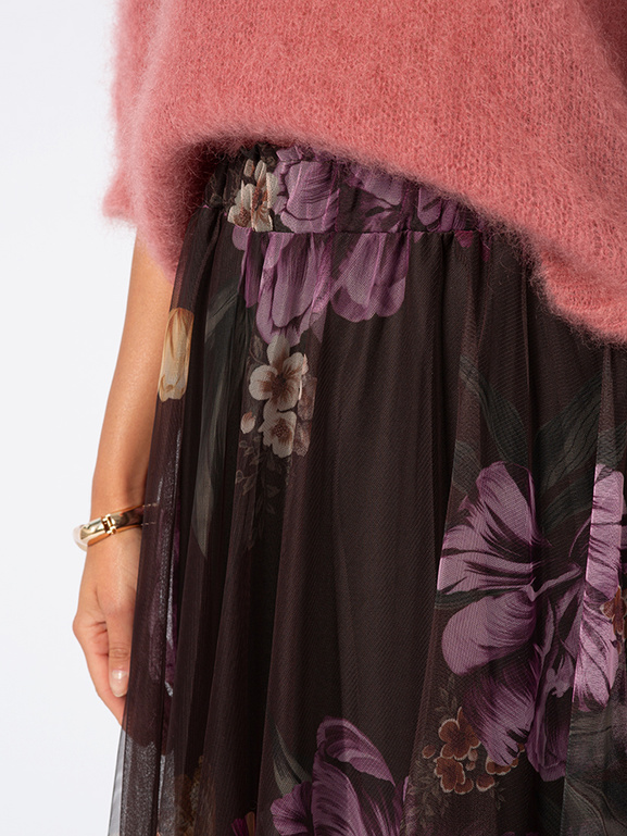Brązowa tiulowa spócnica w fioletowe kwiaty
