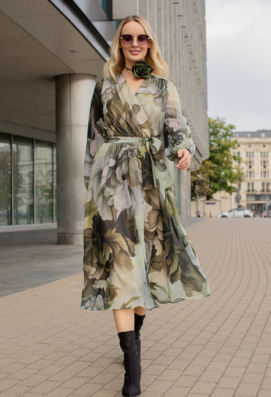 Zielony choker z kwiatem