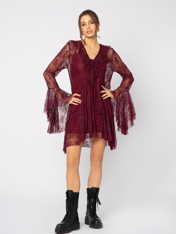 Bordowa koronkowa sukienka z halką