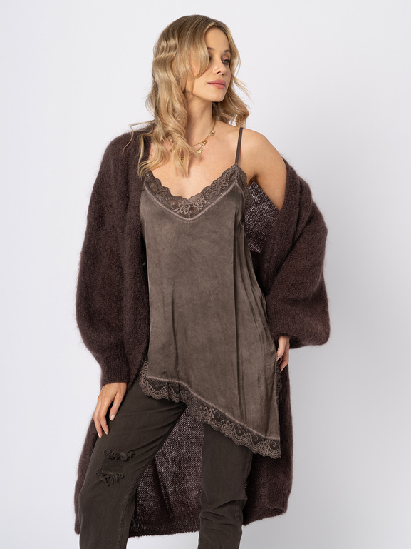 Brązowy top z wiskozy zakończony koronką