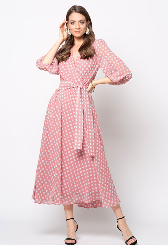 Sukienka szyfonu w kolorze pudrowego różu w grochy Inès