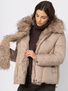 Beżowa kurtka z konierzem z eco futra