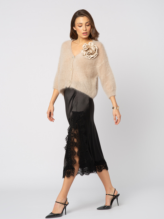 Czarna satynowa spódnica z koronką