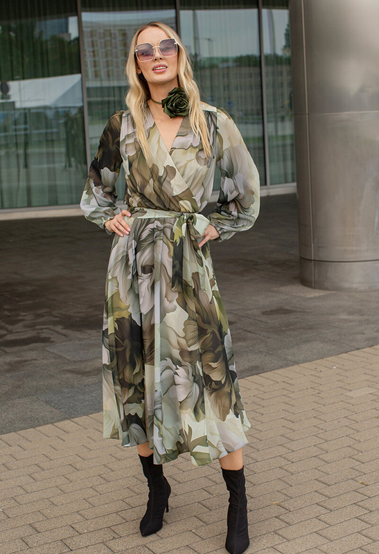 Zielony choker z kwiatem