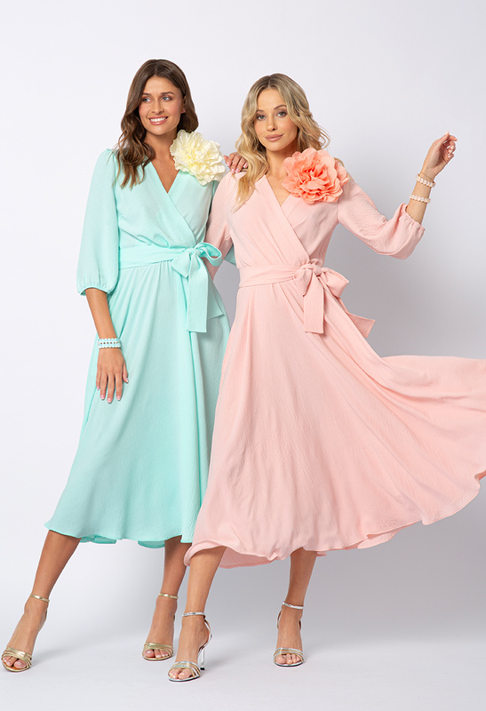 Seledynowa midi sukienka z paskiem Ophélie