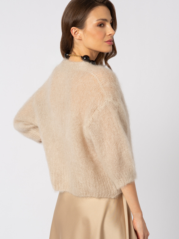Beżowy moherowy sweter zapinany na guziki