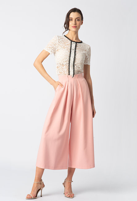 Szerokie różowe spodnie ¾ Muse