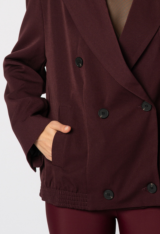 Bordowa marynarka dwurzędowa ze ściągaczem z tyłu