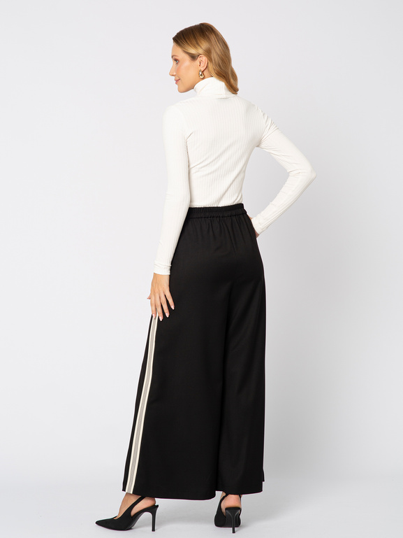 Szerokie czarne spodnie z lampasem Romy
