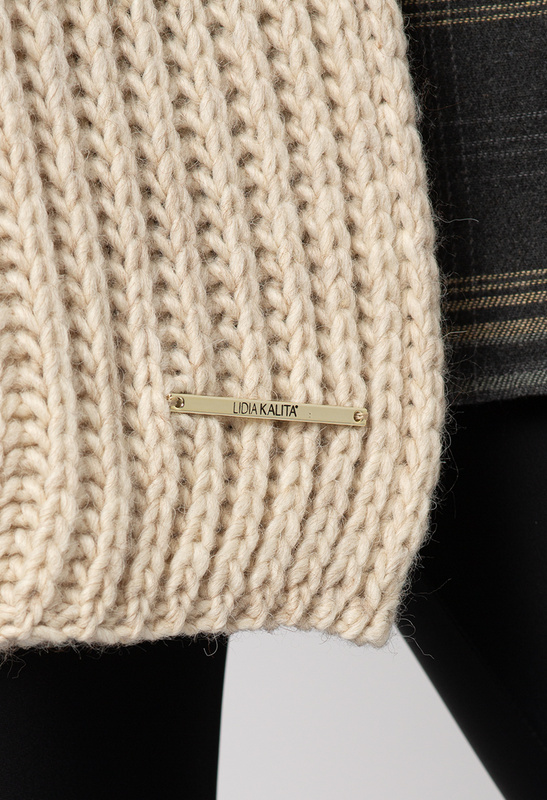 Szal w komplecie z opaską w kolorze beżowym