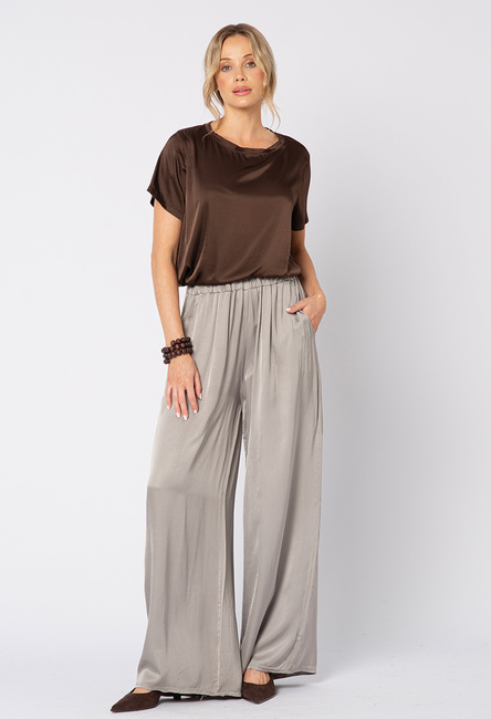 Spodnie w kolorze fango z kieszenią