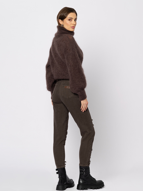 Brązowe spodnie z jeansu