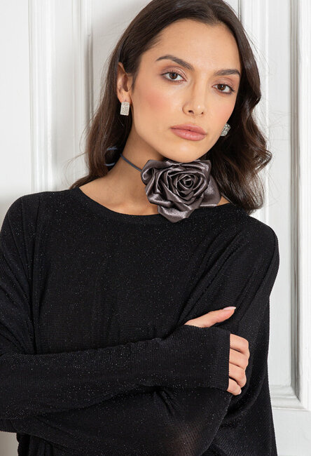 Grafitowy choker z kwiatem