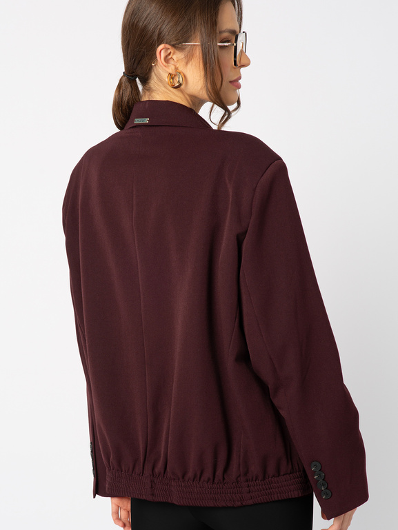 Bordowa marynarka dwurzędowa ze ściągaczem z tyłu