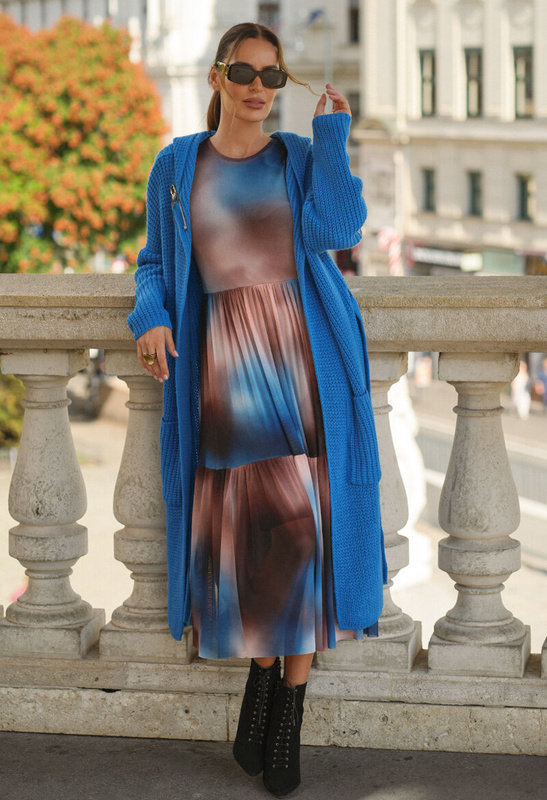 Sukienka z wzorzystej siatki z falbaną na dole Stia