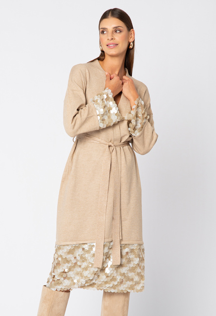 Beżowy kardigan z wstawkami z dużych cekinów