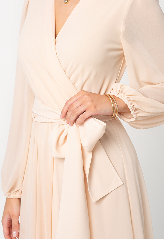 Jasno beżowa sukienka z szyfonu Sydney