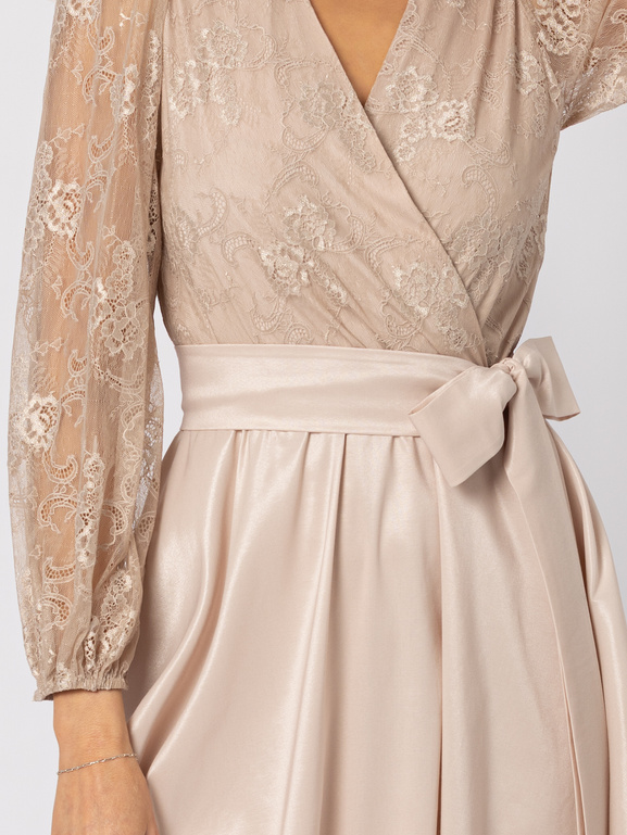 Beżowa sukienka z koronkową górą wiązana