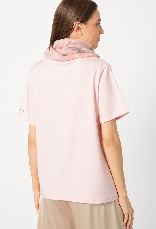 T-shirt w kolorze bladego różu w komplecie z szalem