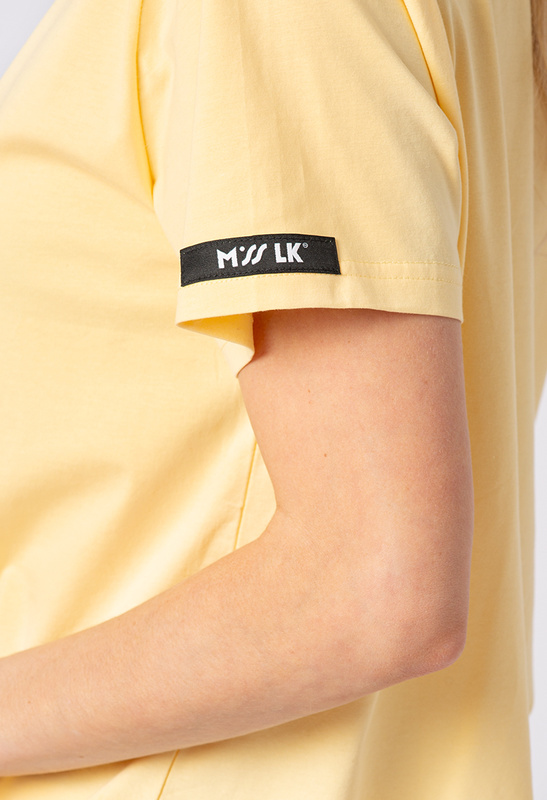 Żółty t-shirt z pszczółkami i kwiatkami kryształowymi