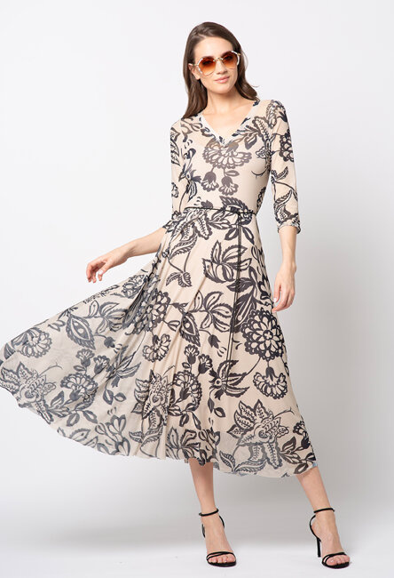 Sukienka z beżowej siatki w czarne kwiaty z biżuteryjnym paskiem Leia