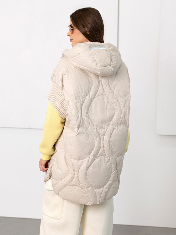 Beżowa kamizelka puchowa z kapturem