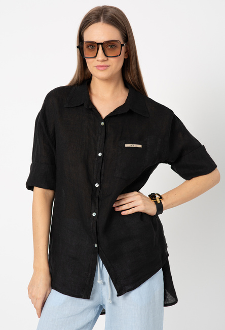 Czarna lniana koszula z wywijanym rękawem