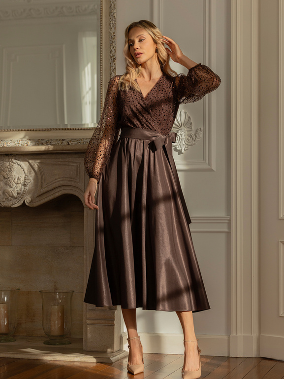 Brązowa sukienka z cekinową górą i dołem z tafty Colette