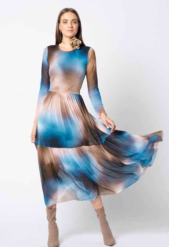 Sukienka z wzorzystej siatki z falbaną na dole Stia