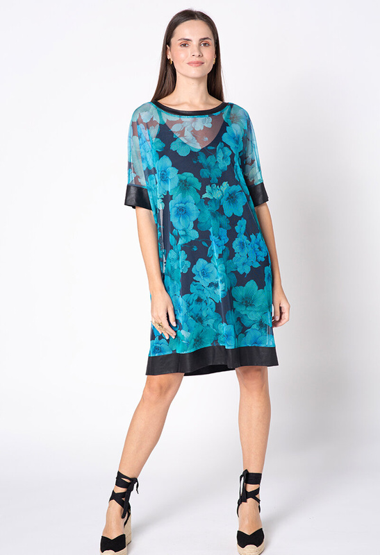 Sukienka z siatki w turkusowe kwiaty z halką Faustine