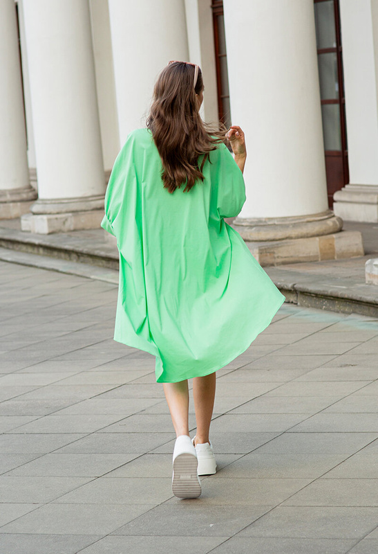 Zielona koszula z czarnym kwiatem Este