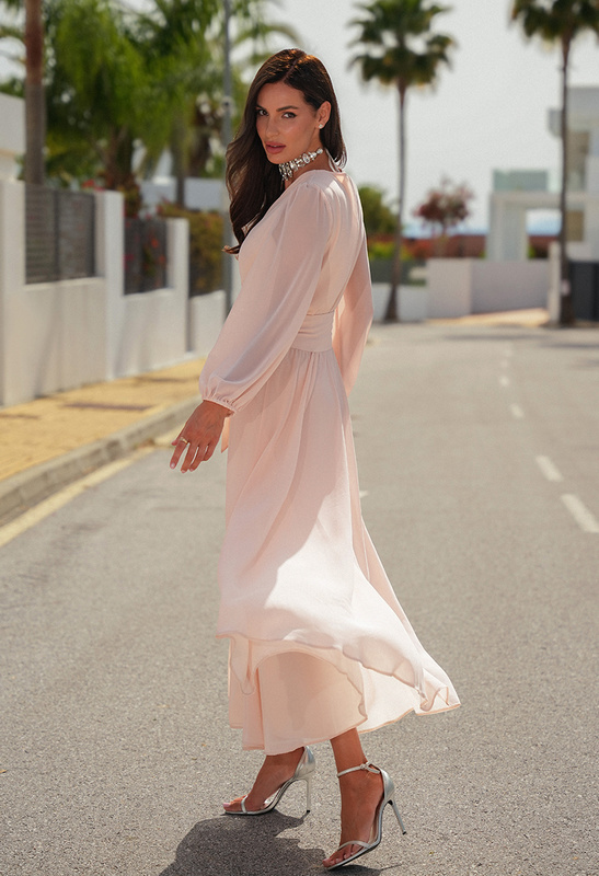 Jasno beżowa sukienka z szyfonu Sydney